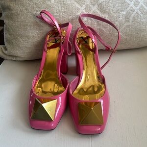 Valentino Garavani Pink One Stud pumps 36